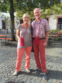 Vorstandsmitglied Reinhard Wilimsky und Kreisrätin Angelika Wilimsky aus Bad Königshofen